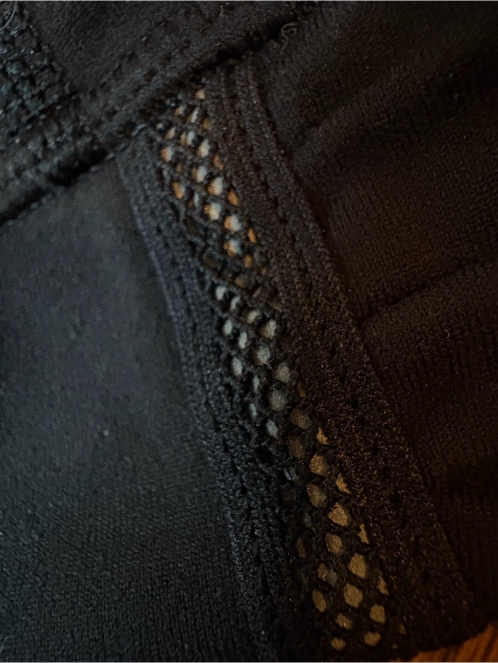 lululemon athletica Black Performance Beanie - Picture 4 of 6